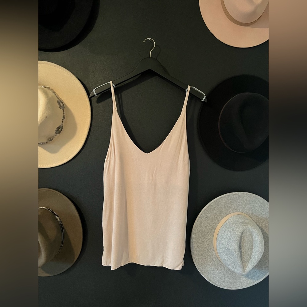 Light pink work tank